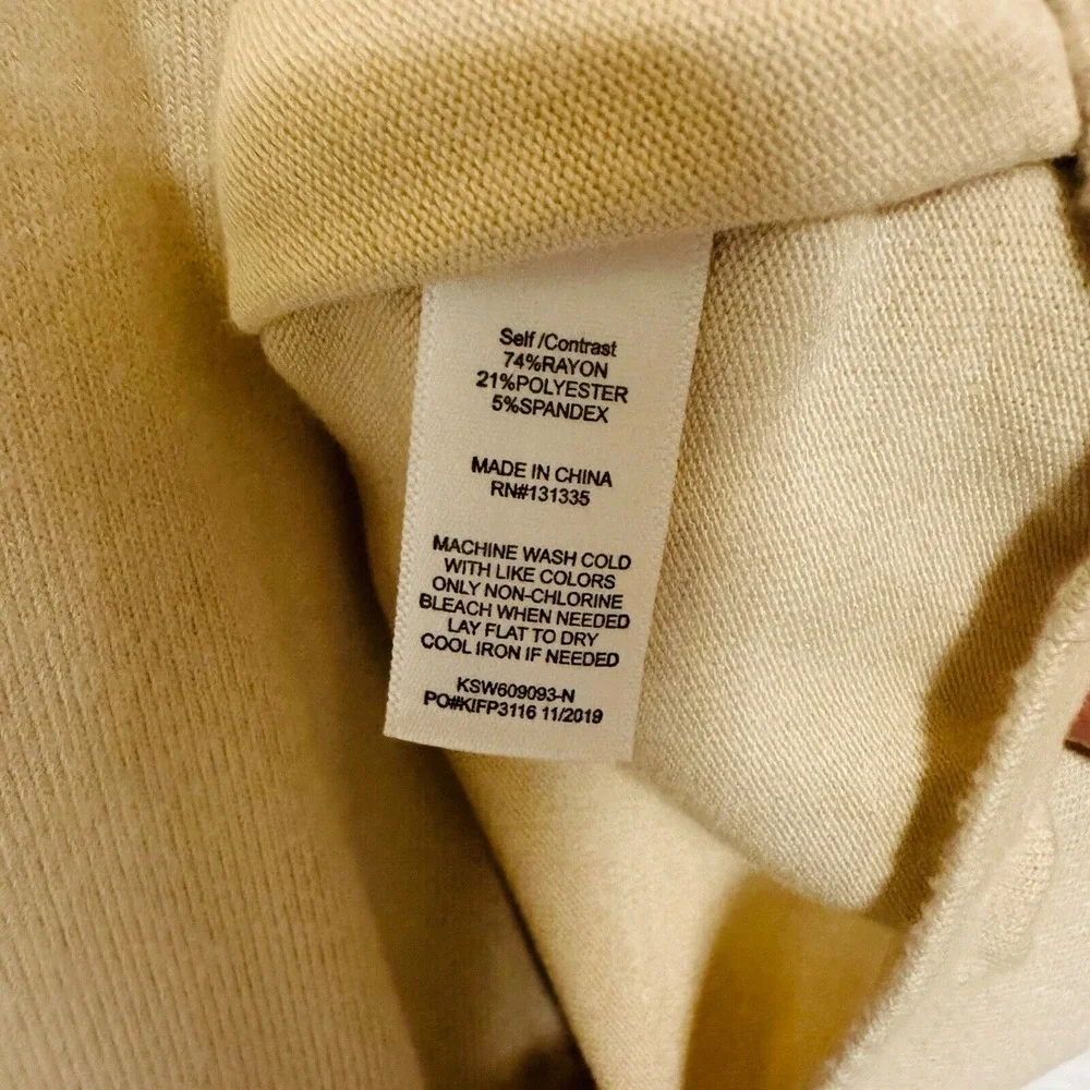 Socialite Women Ivory Pullover Sweater Large NWT Boatneck‎ Buttons